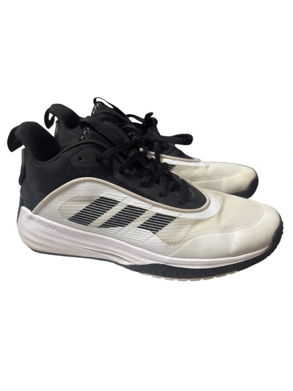 Adidas Men's Own The Game 3.0 Basketball Sneakers EUC white/black size 9.5